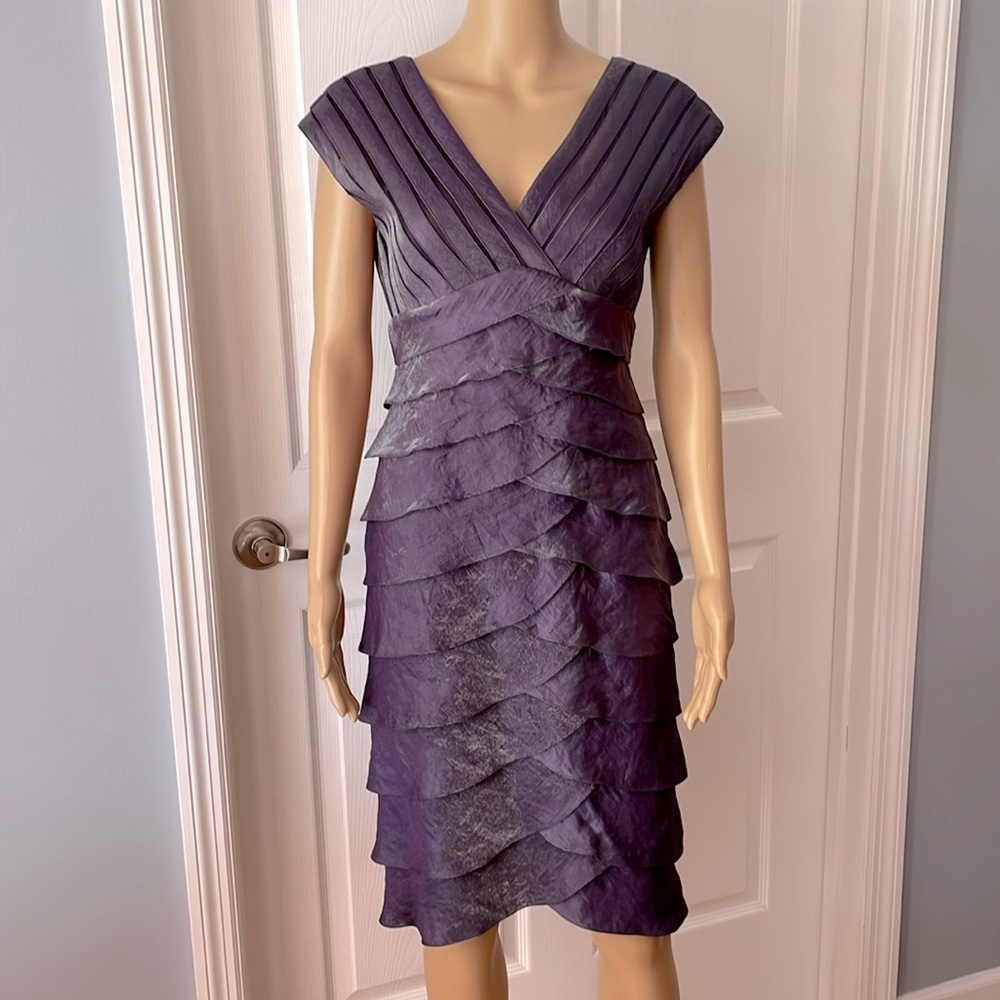 Adrianna Papell‎ Purple Shutter Pleat Cocktail Sleeveless Tiered Flutter Lined
